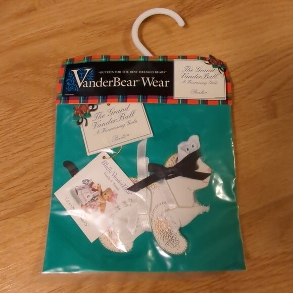 VanderBear Wear Outfit Grand Vander Ball Purrlie Cat Apron Head Piece NEW - Picture 2 of 6